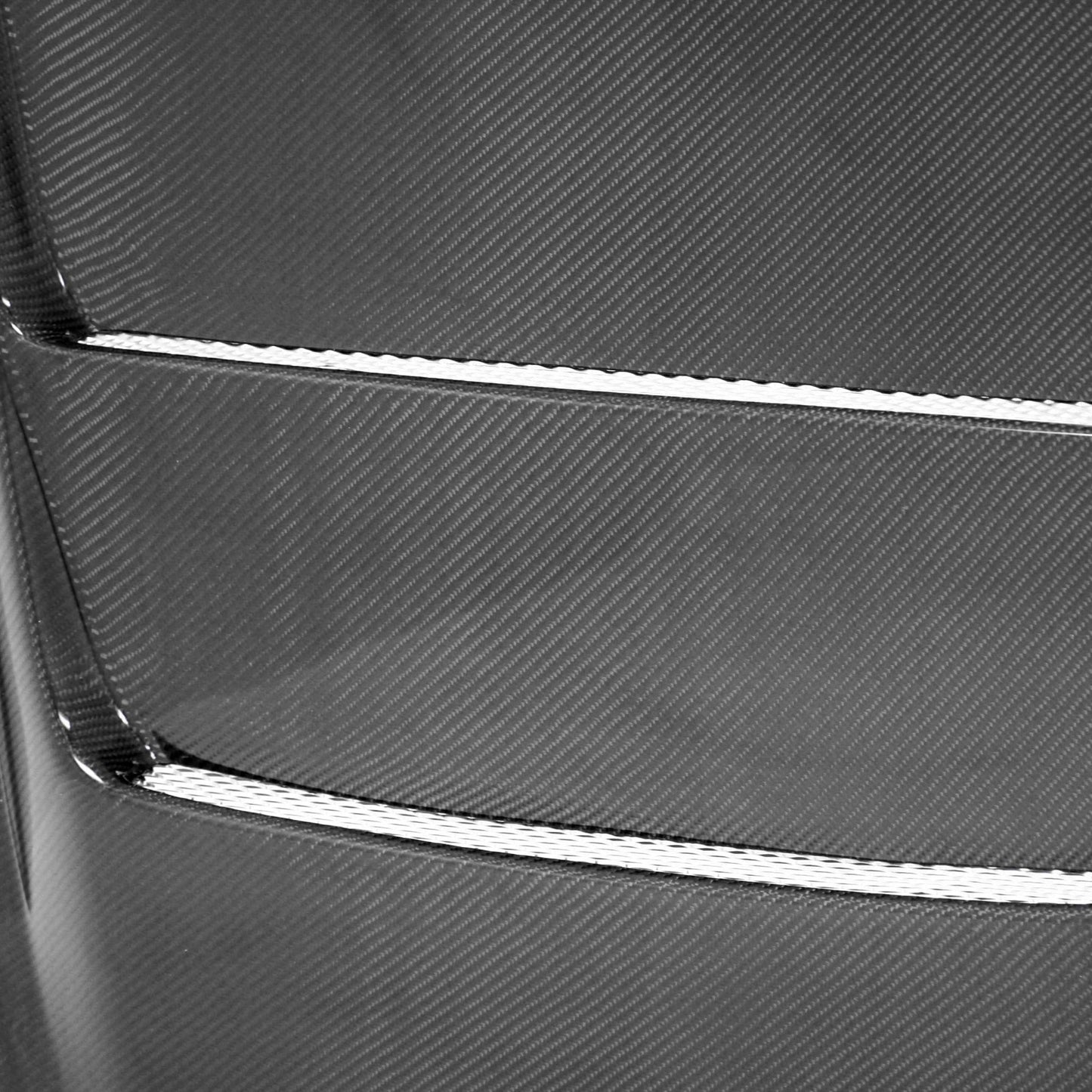 Seibon DVII-Style Carbon Fiber Hood 1990-1994 Nissan Skyline R32